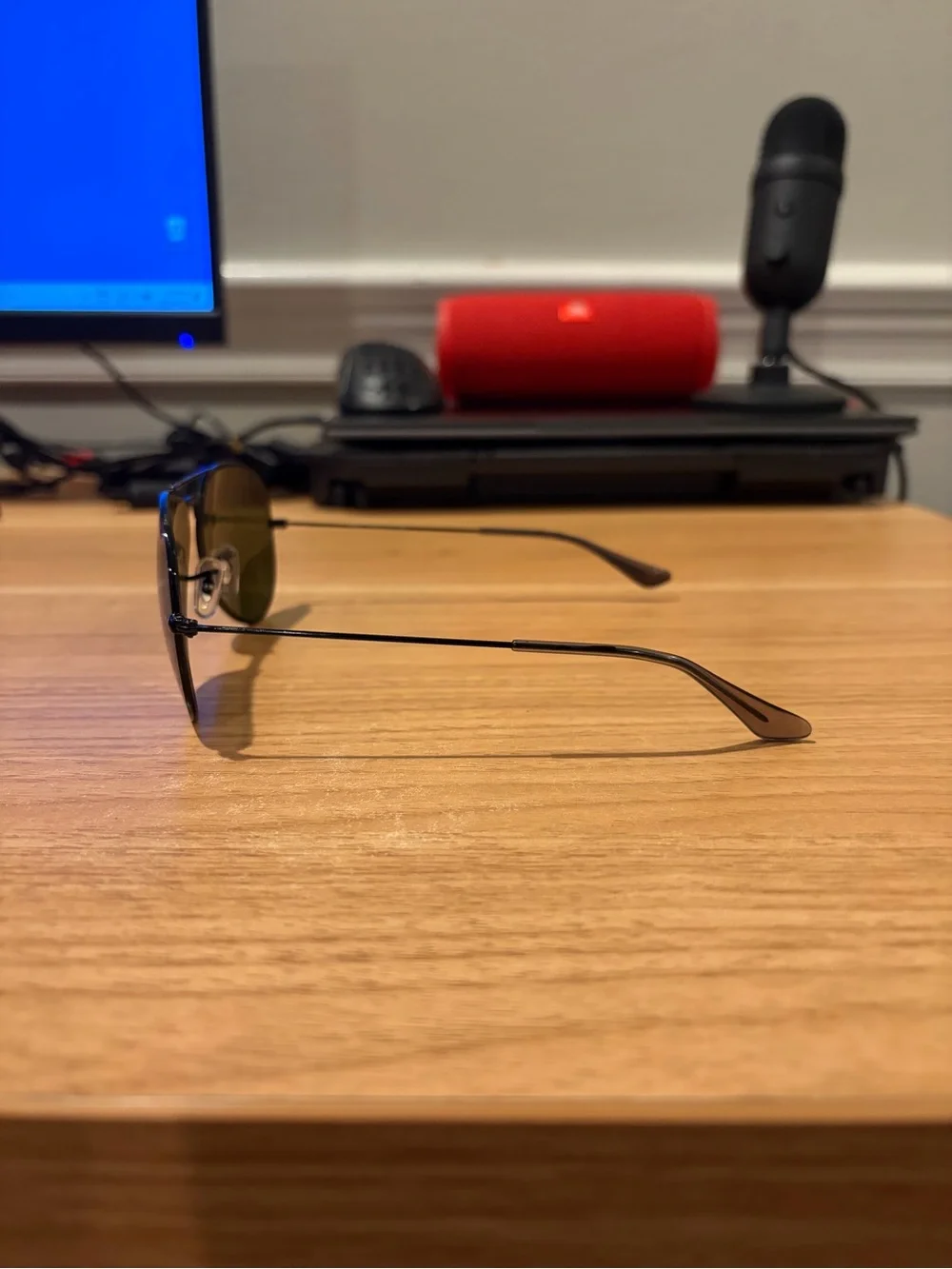 Ray-Ban Men's Black Frame Blue Mirrored Aviator Sunglasses